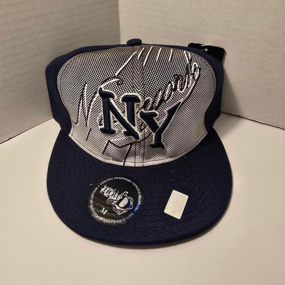 0062NWT HOWD Navy Gray‎ NY size M ball cap. Elevate your streetwear